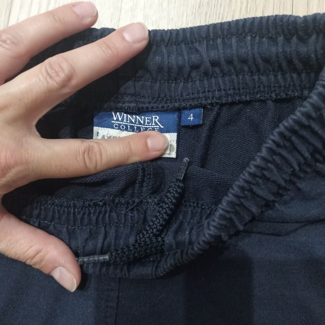 Pantalones cortos colegio JH Newman