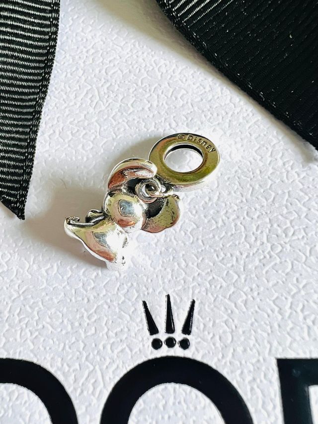 Charm Pandora Stitch en en cine