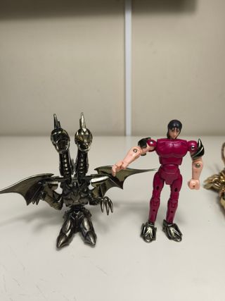 Caballeros Zodiaco: Acuario,escorpio y siegfried.
