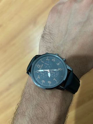 4 Relojes MSCXDK negros 
Te pagas solo3 una gratis