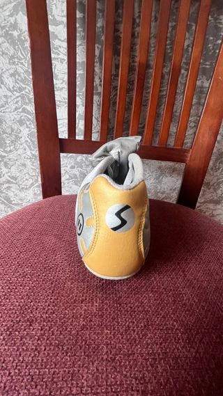Botas fútbol  plata-blanco