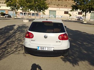 Volkswagen Golf 2005