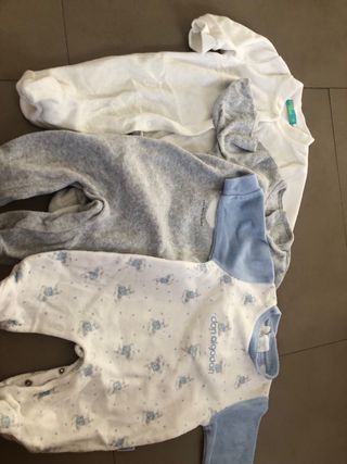3 pigiami per neonati con cotone
taglia 1/3 mesi 