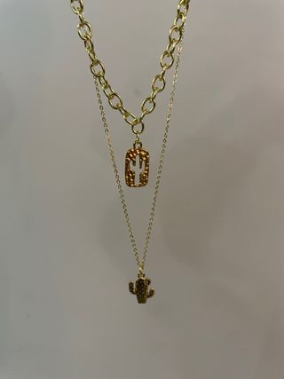 Collares con dijes: 3 piezas