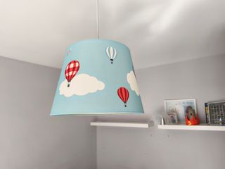 Lámpara infantil nubes y globos