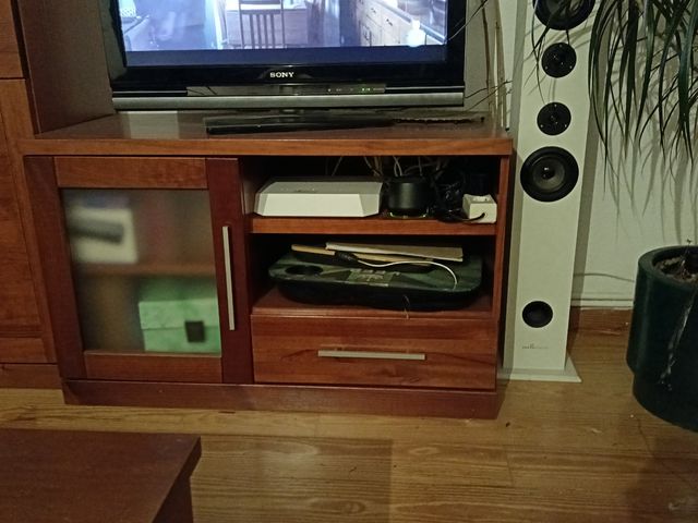 Tavolo TV in legno massello