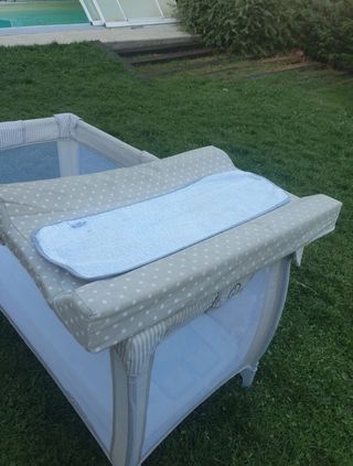 Cuna viaje plegable, en buen estado.