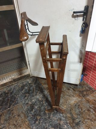 Galan de noche antiguo de madera