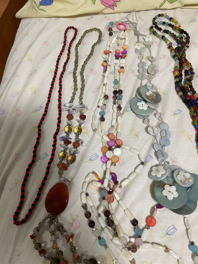 Collares piedras naturales