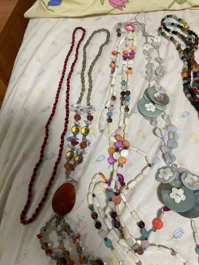 Collares piedras naturales