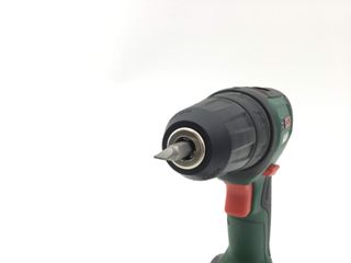 taladro a bateria bosch universal drill 18v