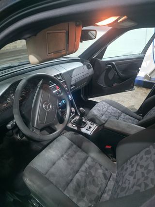 Mercedes-Benz Clase C 2001