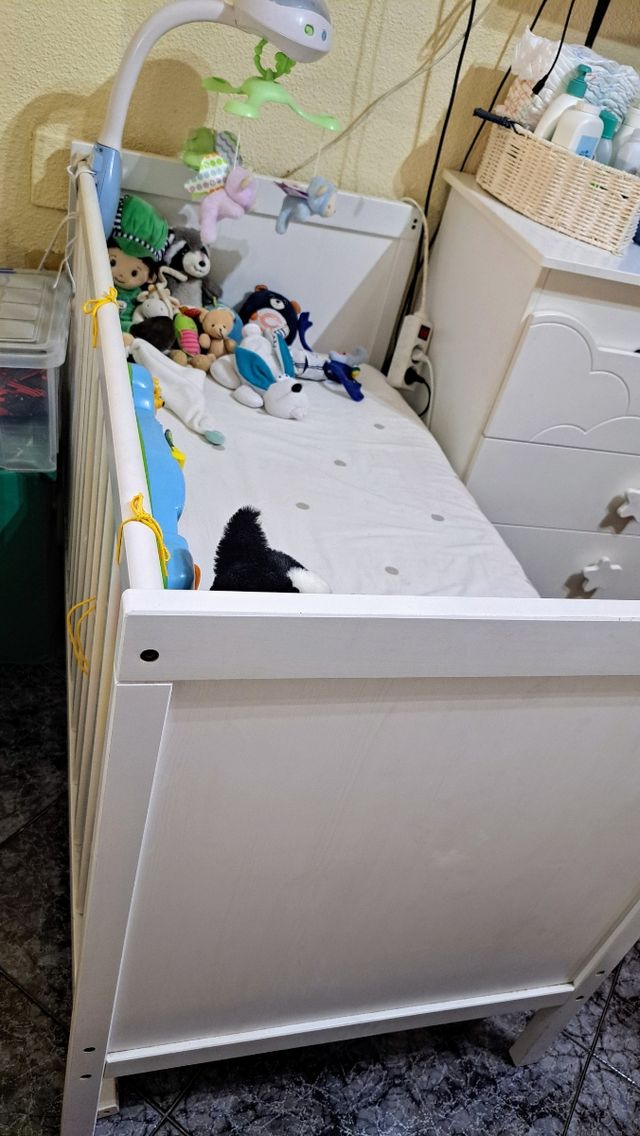 Cuna bebé  rebajada!!!