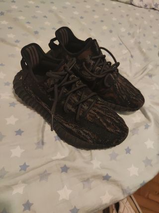 Yeezy 350 Color mx rock