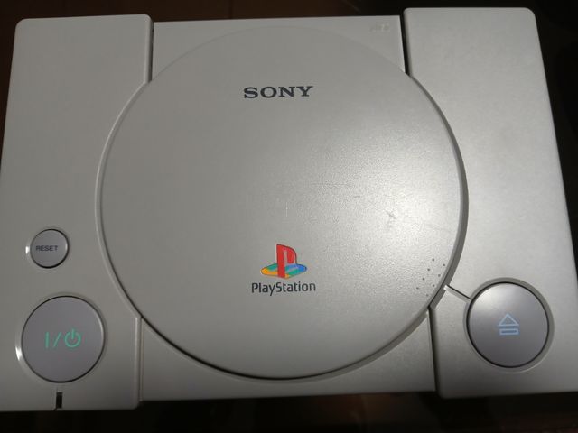PlayStation 1 (PS1) Gris - Consola