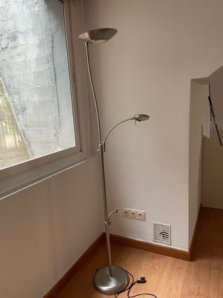 Lámpara pie moderna - metal plata