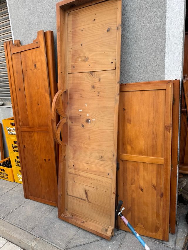 Armario madera pino rústico