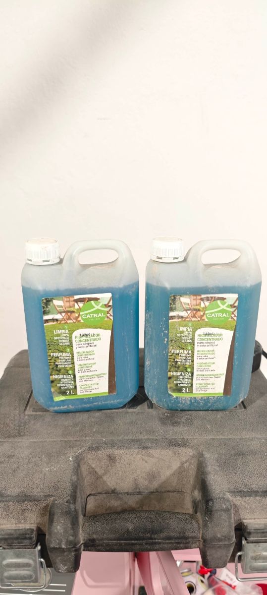 Césped artificial Catral Higienizador Concentrado