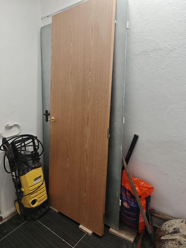 Puerta madera maciza - 1 ud.