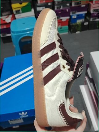 Zapatillas skate mujer dos tonos. Nuevas

