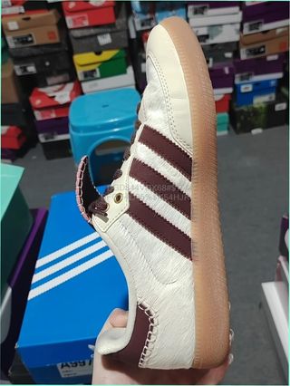 Zapatillas skate mujer dos tonos. Nuevas

