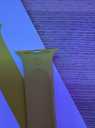 Correa Solo Loop Apple Watch 44-46mm Amarilla - T7