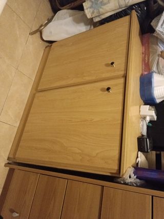 Mueble madera 2 puertas