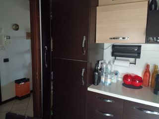 Cucina completa marrone