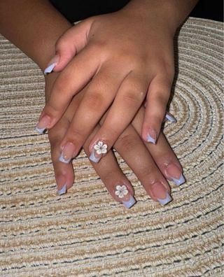 MANICURA Y PEDICURA