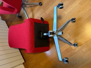 Sillon rojo giratorio ruedas ikea, precio unidad