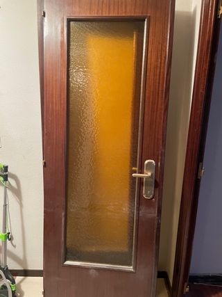 Puertas interiores madera una doble y seis normal