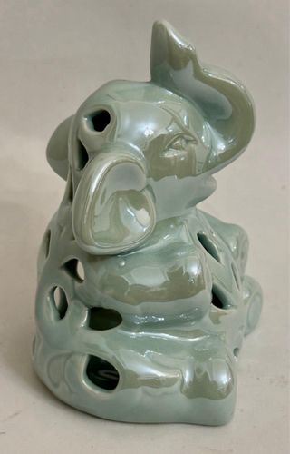Statua elefante portacandele Hervit