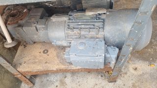 Motores reductores Siemens - 4 unidades