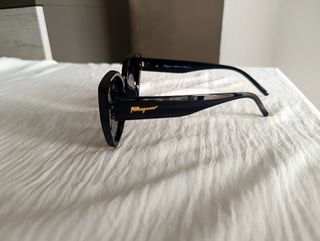 Gafas Ferragamo negras