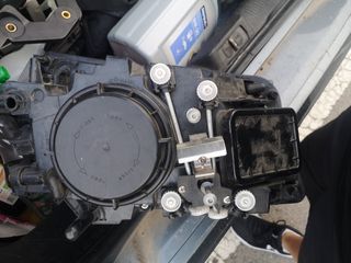 Faro Volvo FH/FM derecho 2008-2014