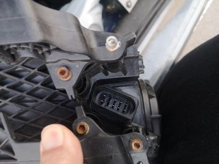 Faro Volvo FH/FM derecho 2008-2014