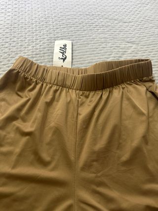 Pijama beige 2 piezas encaje