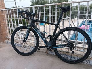 BH G6 PRO Bicicleta Carretera TALLA ML(177a187cm)