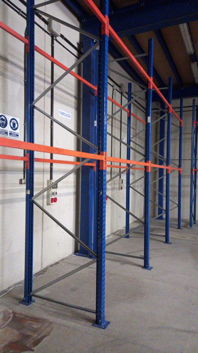 Estanterías industriales - ¡Oferta!