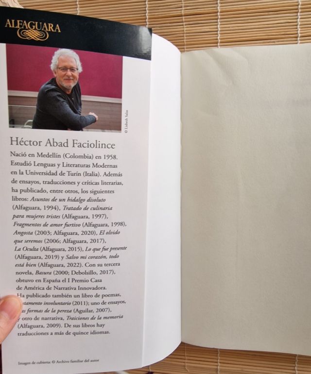 El olvido que seremos / Memories of My Father (...