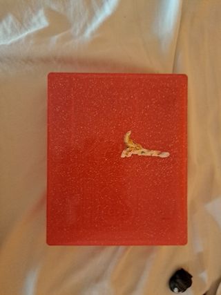 Caja roja coleccionable Invizimals