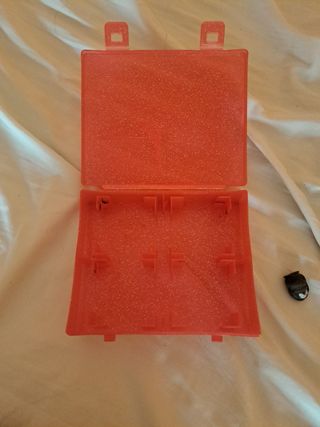 Caja roja coleccionable Invizimals