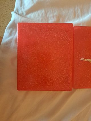 Caja roja coleccionable Invizimals