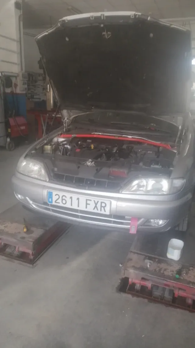 Citroen Xsara acepto cambio por opel corsa opc