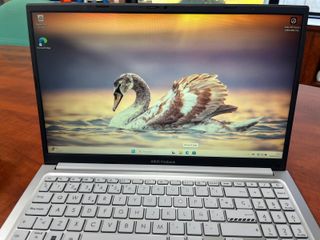 ASUS Vivobook 15.6" i5 16GB 512GB SSD W.11 Home