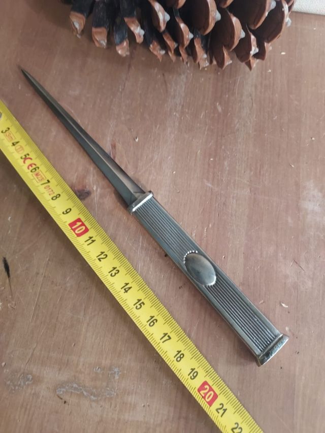 Tagliacarte metallico antico