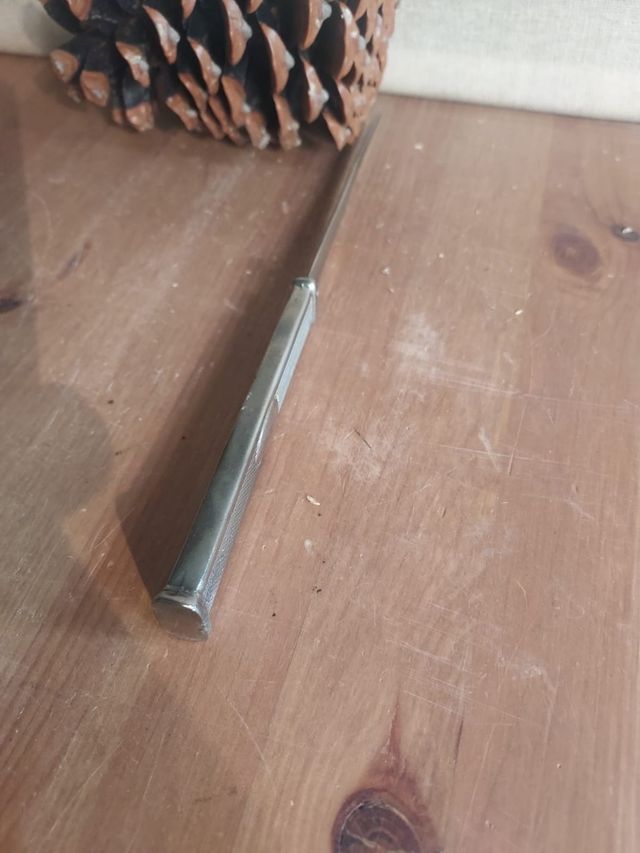 Tagliacarte metallico antico