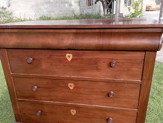 Cómoda antigua Isabelina.