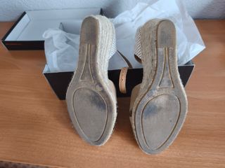 Sandalias cuña esparto beige