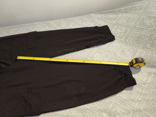 Pantalones cargo Zara negros - L
